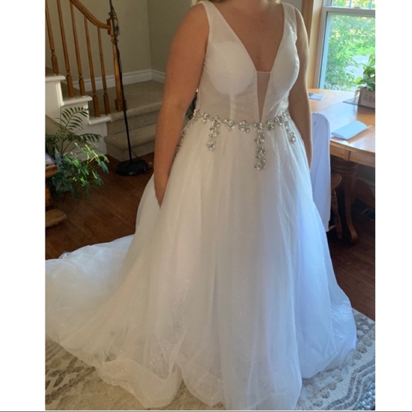 Sparkle Wedding Dress ✨ NWOT - Picture 7 of 8